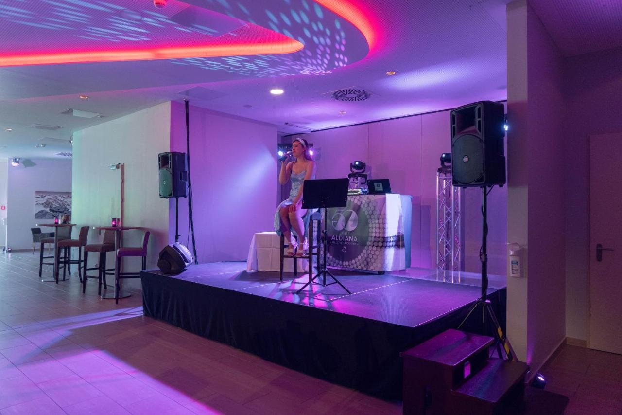 Aldiana Club Salzkammergut Und Grimmingtherme Bad Mitterndorf Buitenkant foto